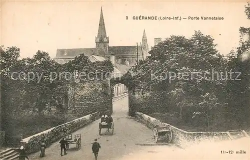 AK / Ansichtskarte Guerande Porte Vannetaise Eglise Guerande