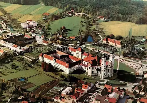 AK / Ansichtskarte Ottobeuren Basilika und Benediktiner Abtei Fliegeraufnahme Ottobeuren