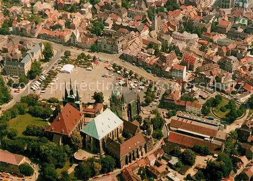 AK / Ansichtskarte Erfurt Domplatz mit Mariendom und Pfarrkirche St Severi Fliegeraufnahme Erfurt