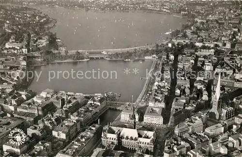 AK / Ansichtskarte Hamburg Binnen und Aussenalster Fliegeraufnahme Hamburg