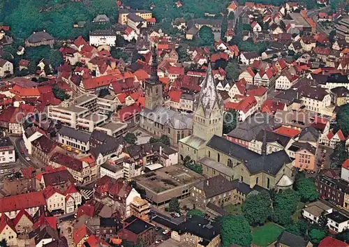 AK / Ansichtskarte Soest_Arnsberg St Patrokli Dom St Petri Kirche Fliegeraufnahme Soest_Arnsberg