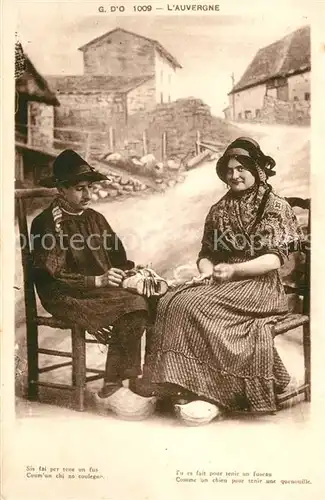 AK / Ansichtskarte Auvergne_Region Types Habitants Costumes Auvergne Region