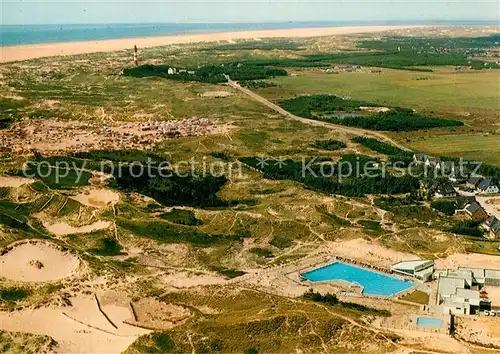 AK / Ansichtskarte Amrum Fliegeraufnahme mit Stran Leuchtturm Freibad Amrum