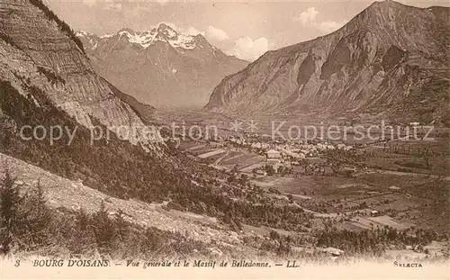 AK / Ansichtskarte Bourg d_Oisans Vue generale et Massif de Belledonne Alpes Francaises Bourg d Oisans