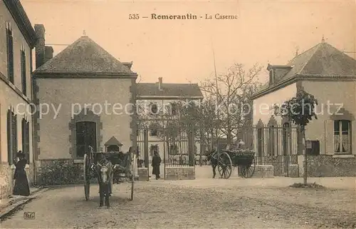 AK / Ansichtskarte Romorantin Lanthenay La Caserne Romorantin Lanthenay