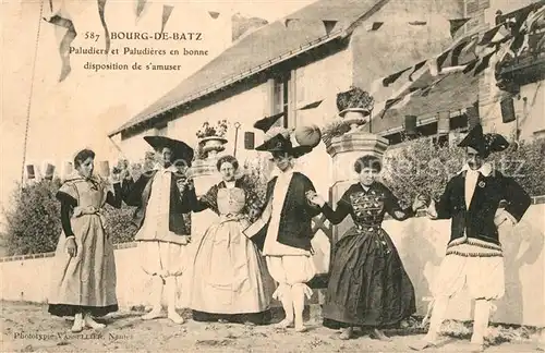 AK / Ansichtskarte Bourg de Batz_Le Paludiers Paludieres en bonne  Bourg de Batz_Le