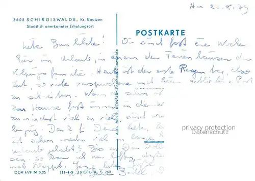 AK / Ansichtskarte Schirgiswalde Ortsmotiv mit Blick zur Kirche Schirgiswalde