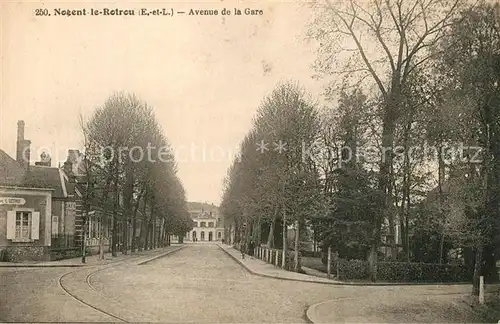 AK / Ansichtskarte Nogent le Rotrou Avenue de la Gare Nogent le Rotrou