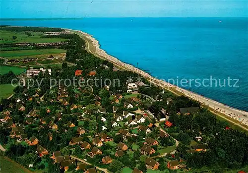AK / Ansichtskarte Kalifornien_Ostseebad Fliegeraufnahme mit Strand Kalifornien_Ostseebad