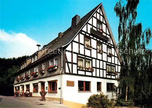 AK / Ansichtskarte Latrop_Sauerland Gasthof Pension Hubertushoehe Fachwerk Latrop_Sauerland