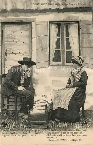 AK / Ansichtskarte Puy_de_Dome_Le Notre Auvergne Eltern mit Baby Puy_de_Dome_Le