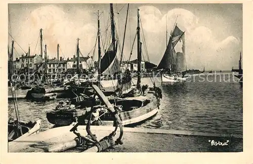 AK / Ansichtskarte Les_Sables d_Olonne Port Les_Sables d_Olonne