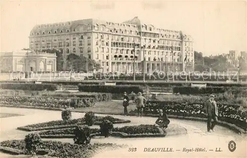 AK / Ansichtskarte Deauville Royal Hotel Park Deauville