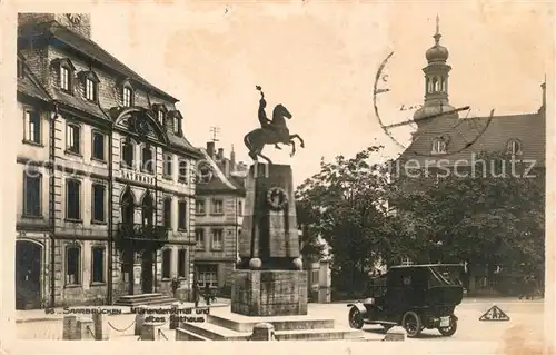 AK / Ansichtskarte Saarbruecken Ulanendenkmal und altes Rathaus Saarbruecken