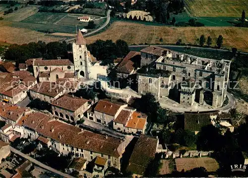 AK / Ansichtskarte Lavardens Ancien village fortifie Le Chateau et leglise Vue aerienne Lavardens
