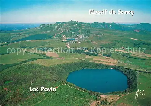 AK / Ansichtskarte Lac_Pavin Vue aerienne Massif du Sancy Lac_Pavin