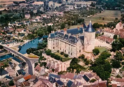 AK / Ansichtskarte Chateaudun Vue aerienne Le Chateau accole au vieux donjon Chateaudun