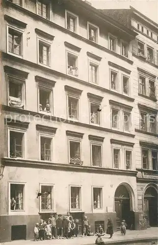 AK / Ansichtskarte Breslau_Niederschlesien Mehrfamilienhaus Breslau_Niederschlesien