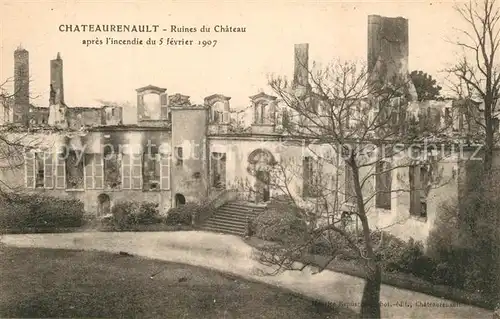 AK / Ansichtskarte Chateau Renault Ruines du Chateau Schloss Chateau Renault
