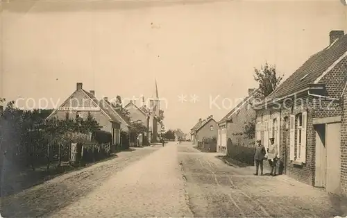 AK / Ansichtskarte Elincourt Ortsstrasse Soldaten Elincourt