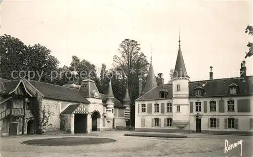 AK / Ansichtskarte Soisy sur Ecole Cour du Chateau et facade nord Schloss Soisy sur Ecole