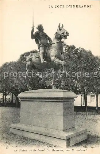 AK / Ansichtskarte Dinan La Statue de Bertrand Du Guesclin Dinan