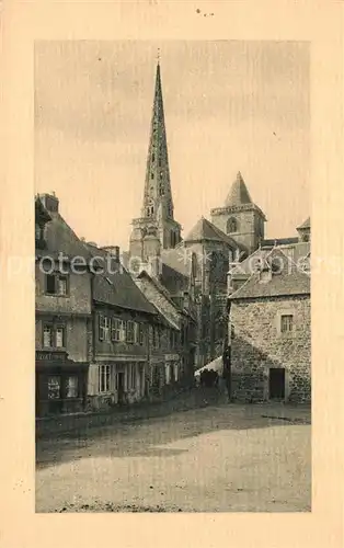 AK / Ansichtskarte Treguier_Cotes_d_Armor La Rue Ernest Renan et la Cathedrale Treguier_Cotes_d_Armor