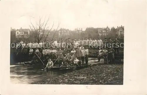AK / Ansichtskarte Erfurt Soldaten Bruecke Floss Erfurt