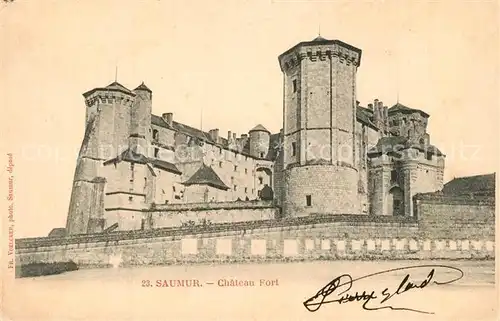 AK / Ansichtskarte Saumur Chateau Fort Saumur