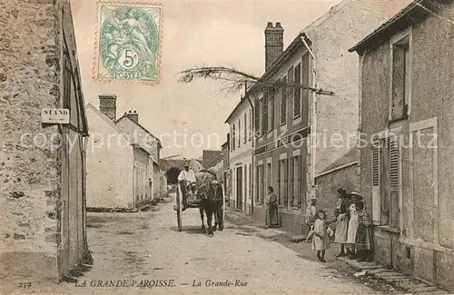 AK / Ansichtskarte Seine et Marne La Grande Paroisse Grande Rue Seine et Marne