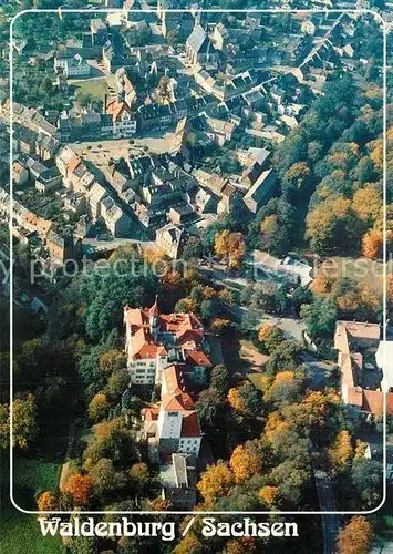 AK / Ansichtskarte Waldenburg_Sachsen Fliegeraufnahme mit Schloss und Innenstadt Waldenburg Sachsen