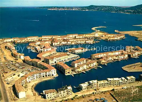 AK / Ansichtskarte Port_Grimaud Vue aerienne generale Port Grimaud