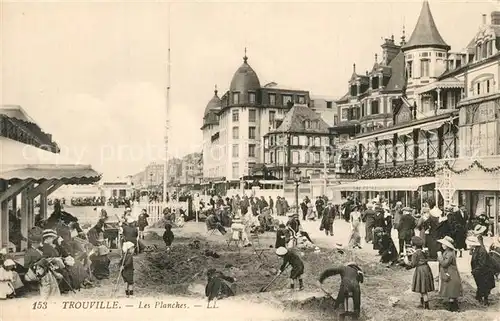 AK / Ansichtskarte Trouville sur Mer Planches  Trouville sur Mer