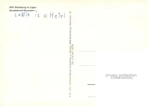 AK / Ansichtskarte Blomberg_Lippe Burghof mit Brunnen Blomberg Lippe