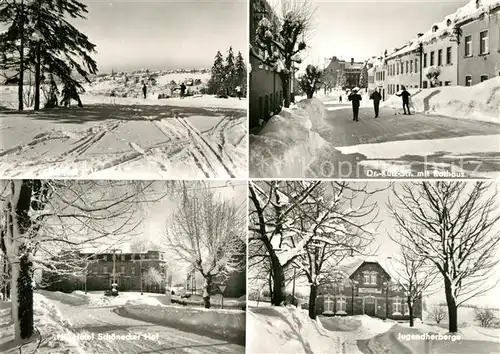 AK / Ansichtskarte Schoeneck_Vogtland panorama Dr Kuelz Str mit Rathaus Hotel Schoenecker Hof Jugendherberge Schoeneck_Vogtland