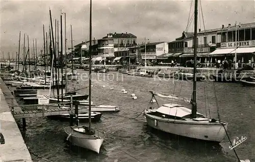 AK / Ansichtskarte Palavas les Flots_Herault Le Club Nautique Palavas les Flots_Herault