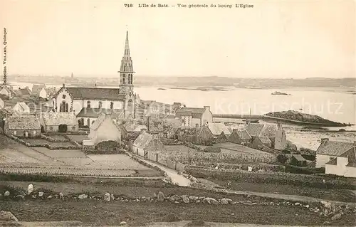 AK / Ansichtskarte Ile de Batz Vue generale du bourg Eglise Ile de Batz