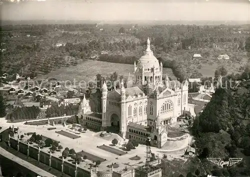 AK / Ansichtskarte Lisieux La Basilique Vue aerienne Lisieux
