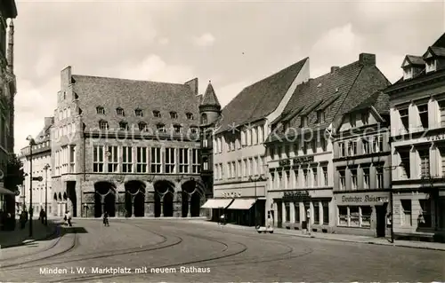 AK / Ansichtskarte Minden_Westfalen Marktplatz mit neuem Rathaus Minden_Westfalen