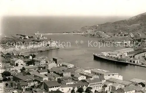 AK / Ansichtskarte Port Vendres Vue panoramique sur le Port et la Ville Port Vendres