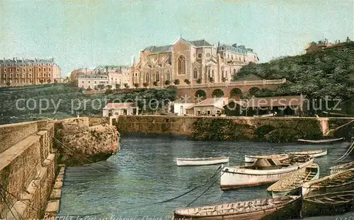 AK / Ansichtskarte Biarritz_Pyrenees_Atlantiques Port des Pecheurs Eglise Sainte Eugenie Biarritz_Pyrenees