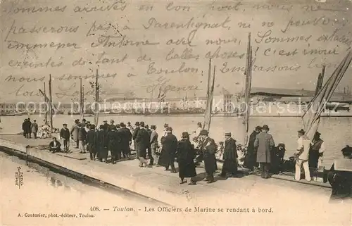 AK / Ansichtskarte Toulon_Var Les Officiers de Marine se rendant a bord Toulon_Var