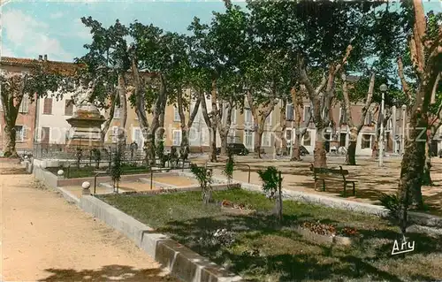 AK / Ansichtskarte Gonfaron Monument aux Morts Place de la Victoire Gonfaron