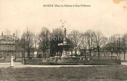 AK / Ansichtskarte Bayeux Place du Chateau et Sous Prefecture Bayeux