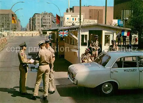 AK / Ansichtskarte Grenze_Douane_Zoll Berlin Friedrichstrasse Checkpoint Charlie 