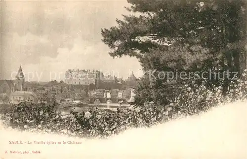 AK / Ansichtskarte Sable sur Sarthe La Vieille Eglise et le Chateau Sable sur Sarthe