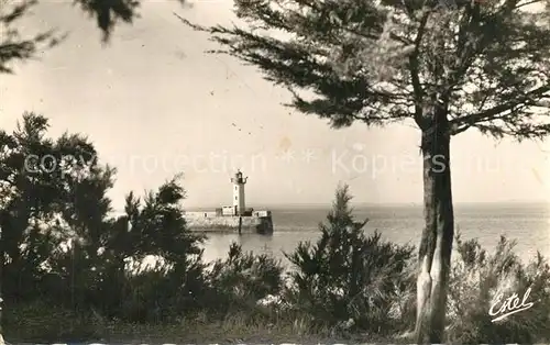 AK / Ansichtskarte Leuchtturm_Lighthouse Ile de Re Flotte  