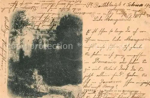 AK / Ansichtskarte Pernes La Nesque et les fortifications Pernes