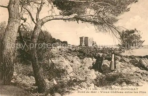 AK / Ansichtskarte Ile_Saint Honorat_Alpes_Maritimes Bord de Mer Vieux Chateau entre les Pins Ile_Saint Honorat