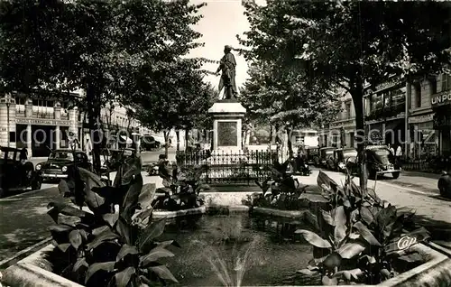 AK / Ansichtskarte Perigueux Cours Montaigne Monument Statue Perigueux